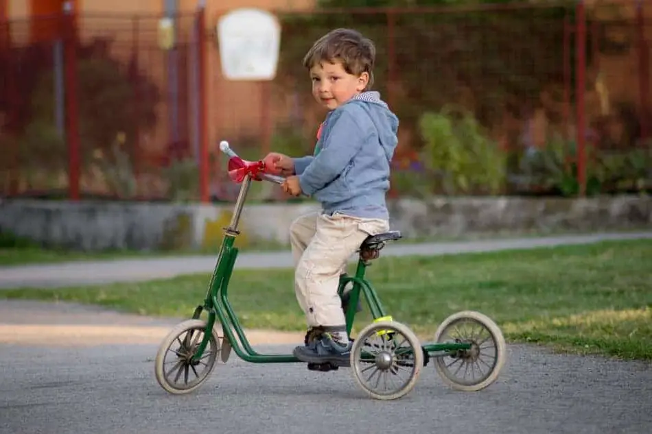 tricycle with push handle for toddlers